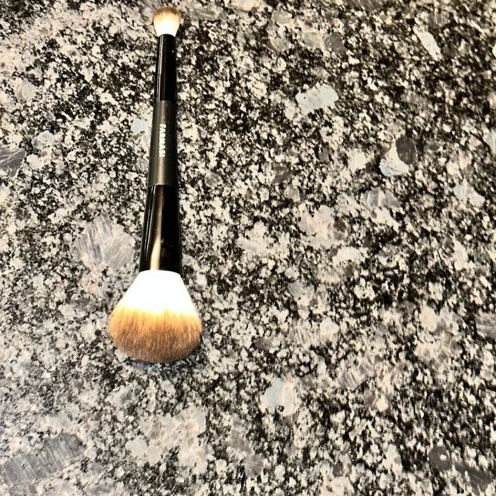 Farmasi: Double Ended MakeUp Brush Applicator NWOT